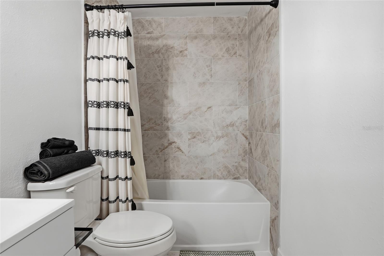 8602 CHAMPLAIN CT #90