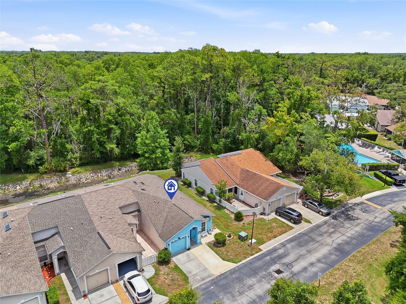 12512 HOLLYBROOK LN