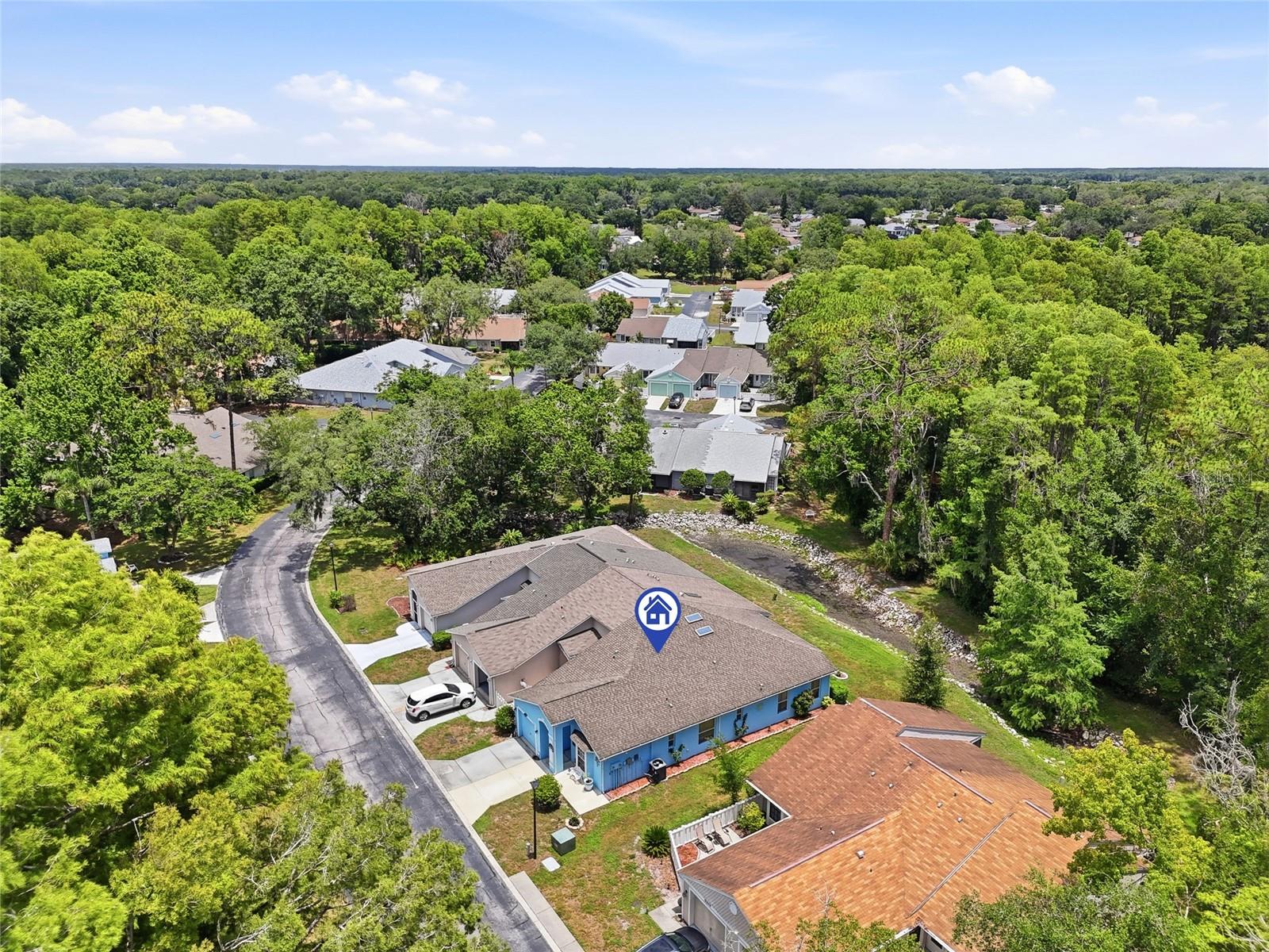 12512 HOLLYBROOK LN