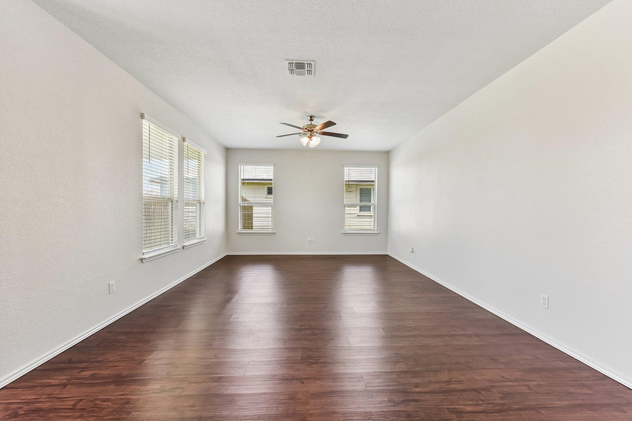 105 GREEN JAY DR