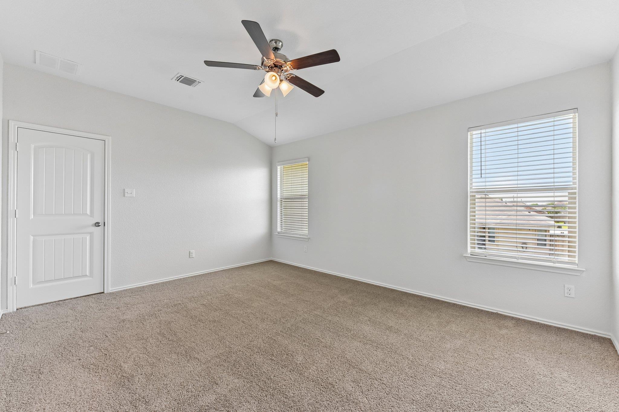 105 GREEN JAY DR