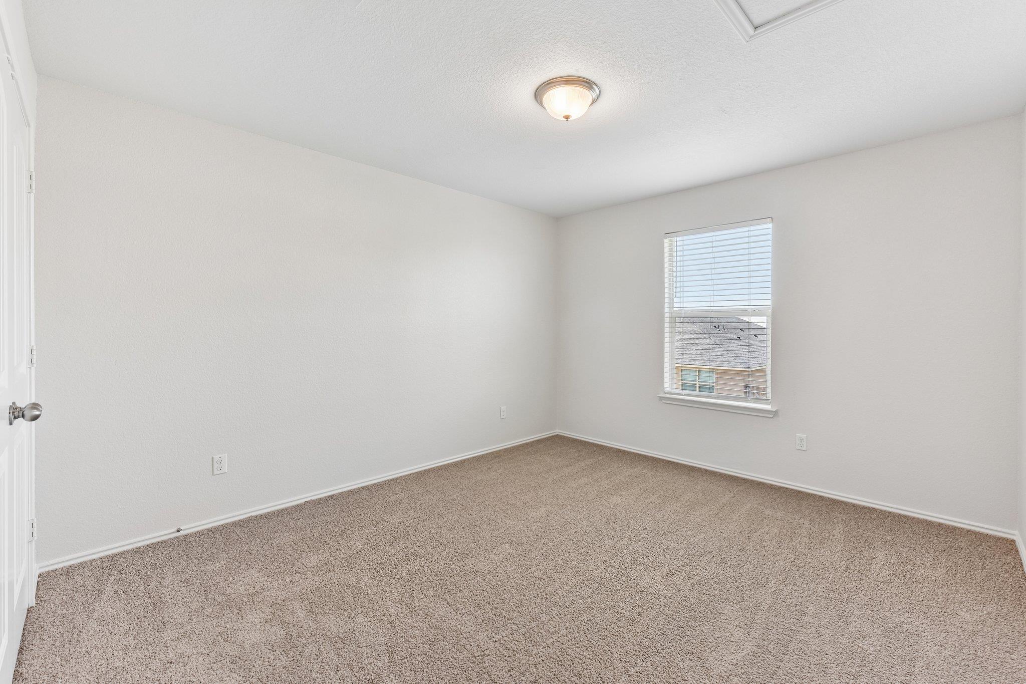 105 GREEN JAY DR