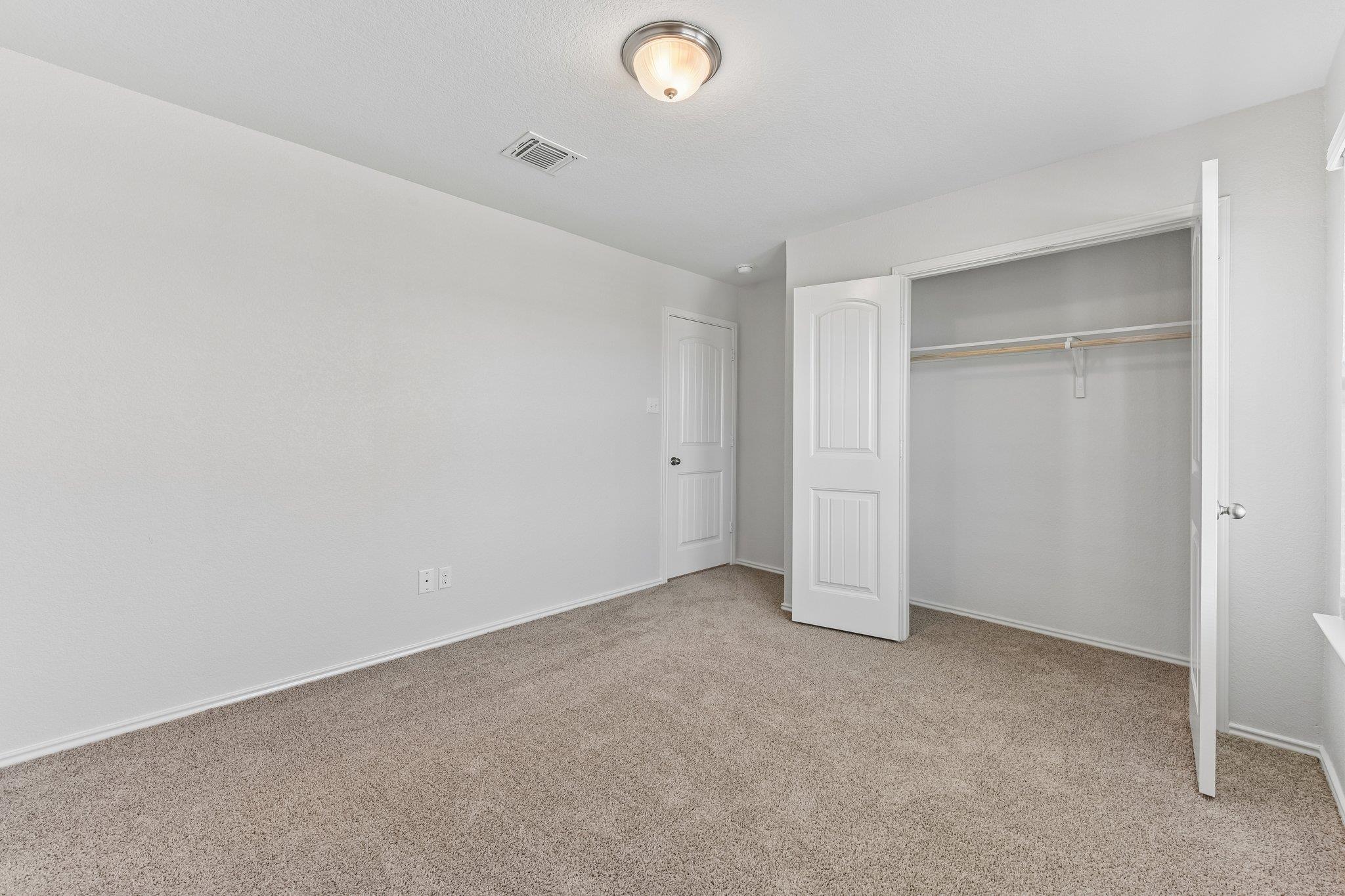 105 GREEN JAY DR