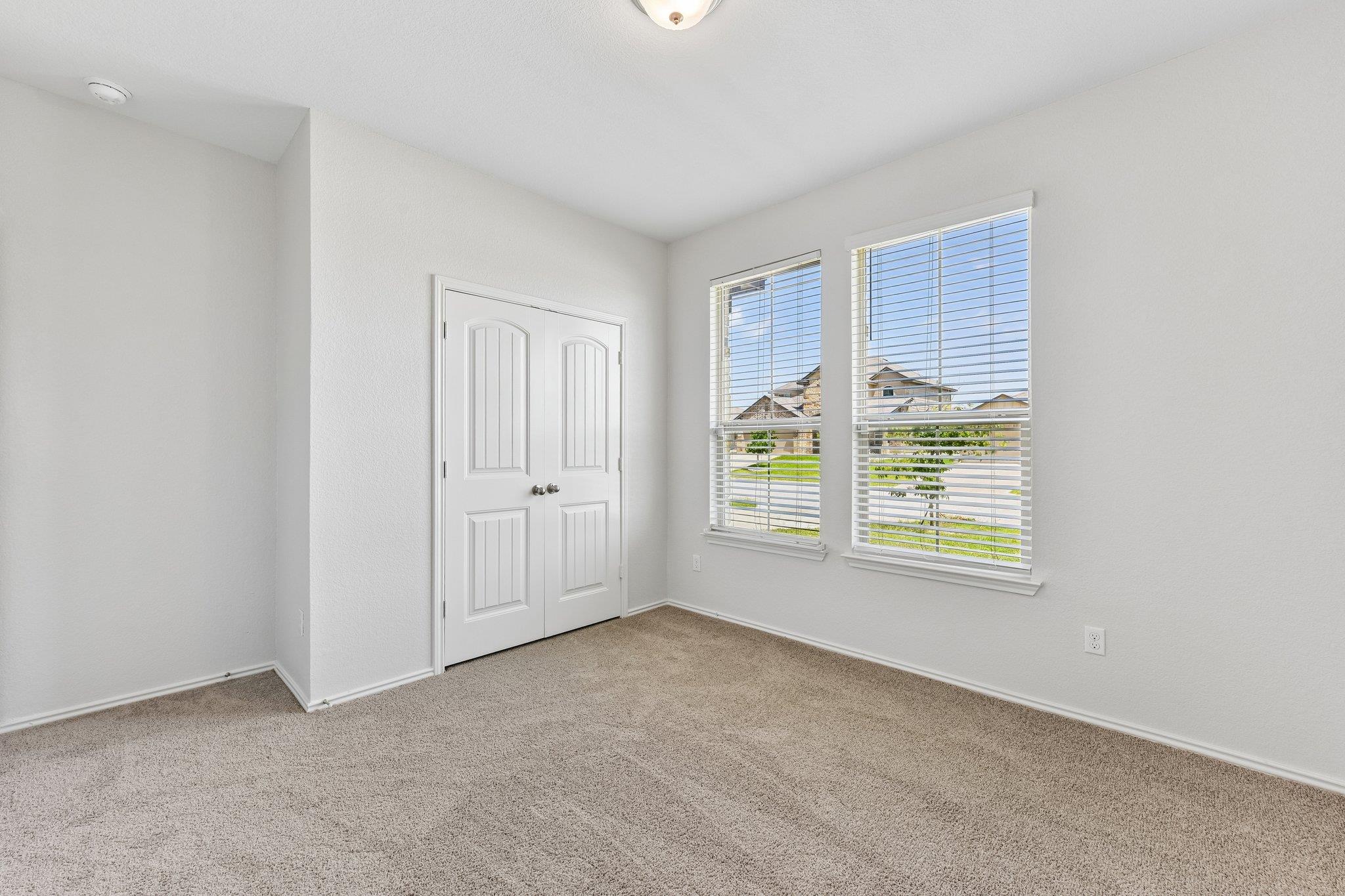 105 GREEN JAY DR