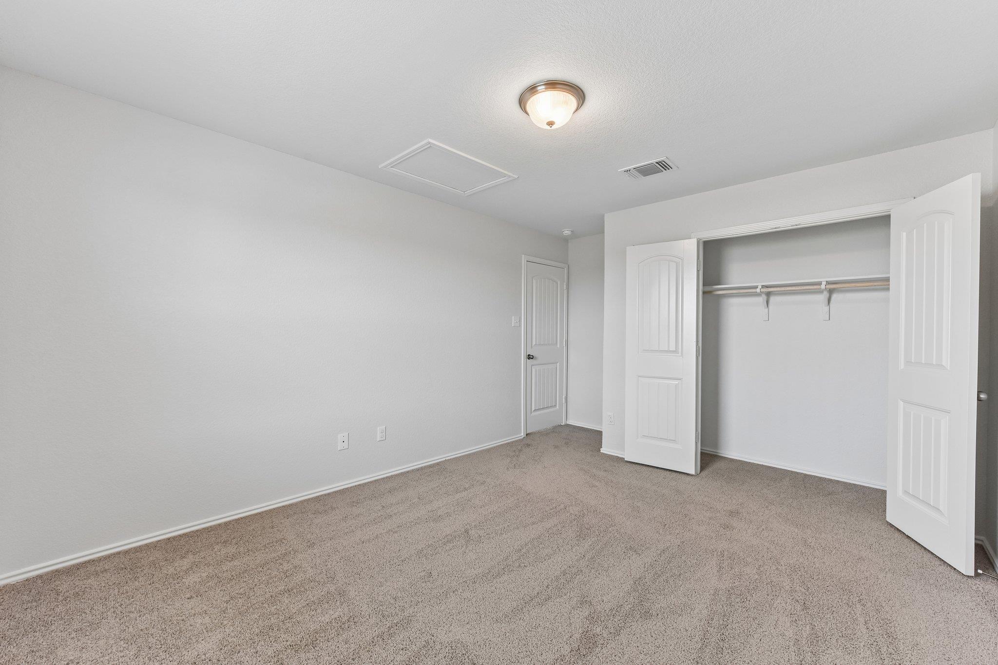 105 GREEN JAY DR