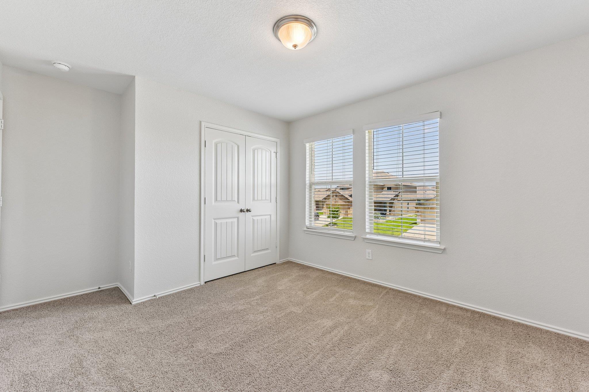 105 GREEN JAY DR