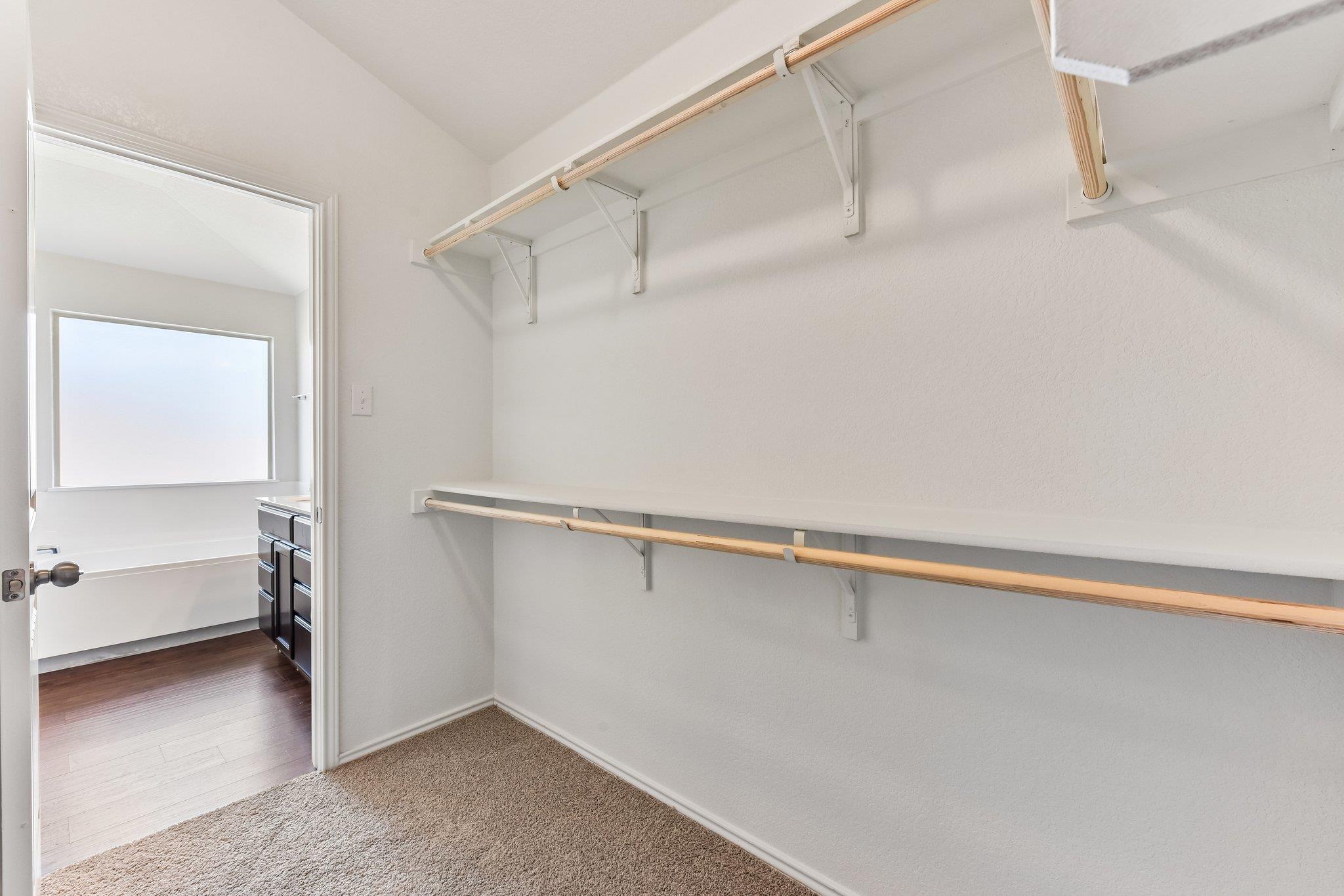105 GREEN JAY DR