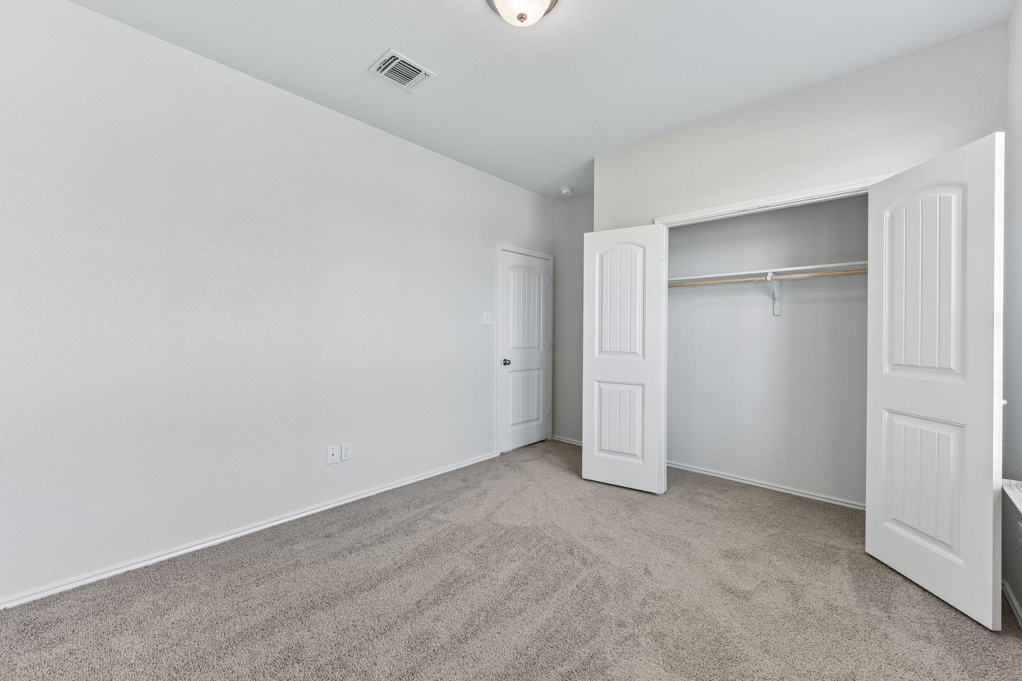 105 GREEN JAY DR