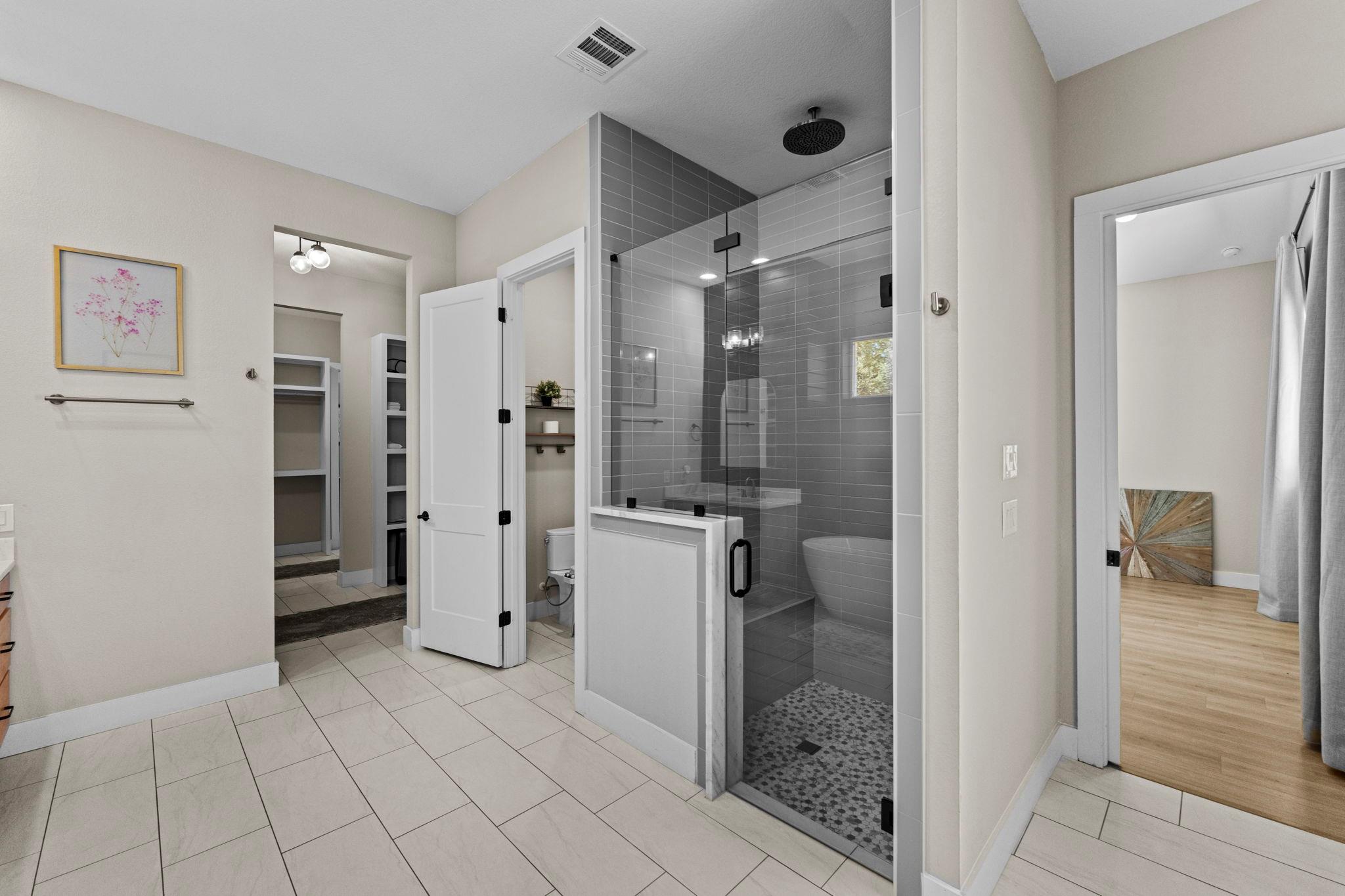 105 Taylor Creek WAY