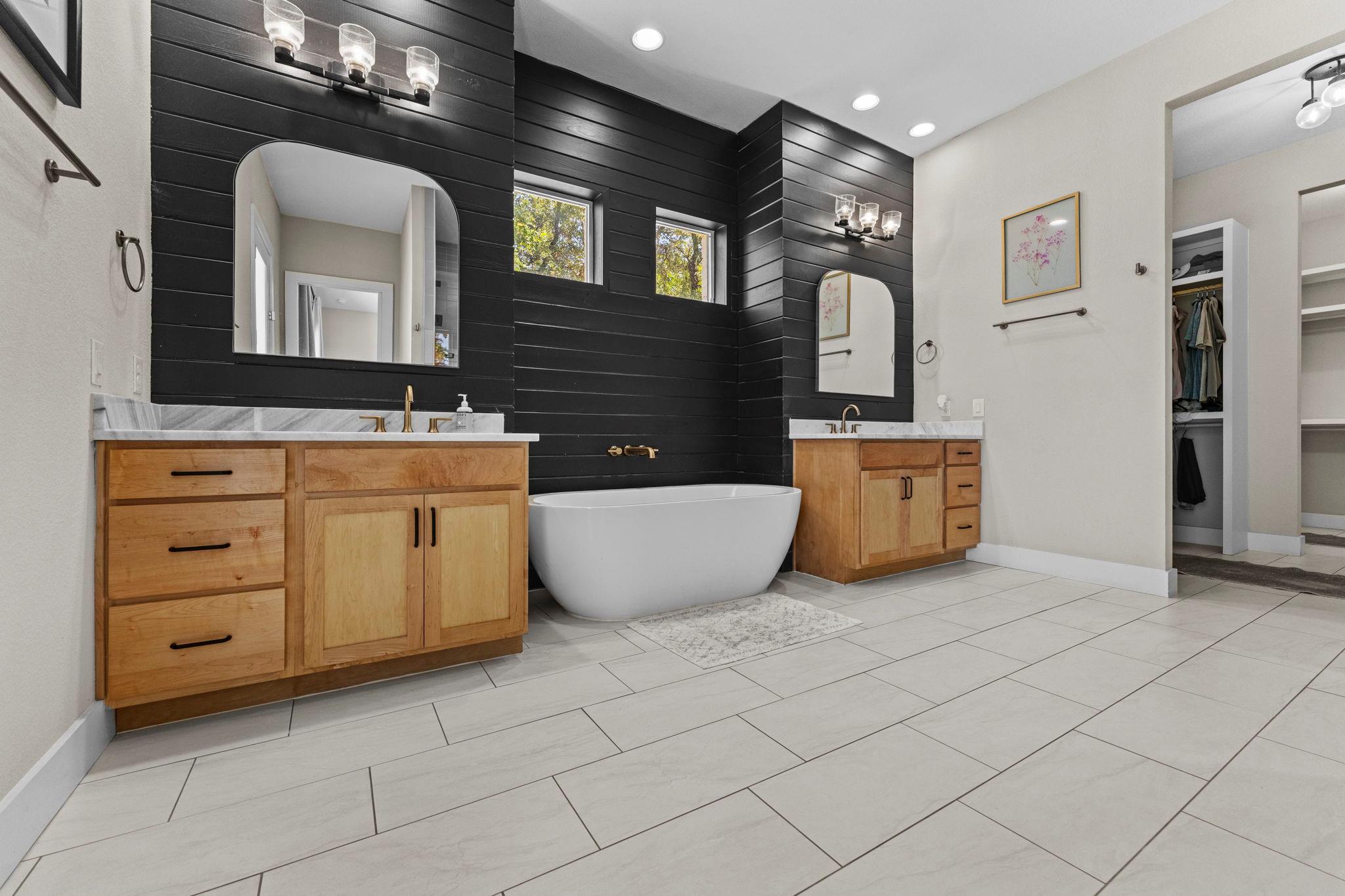 105 Taylor Creek WAY