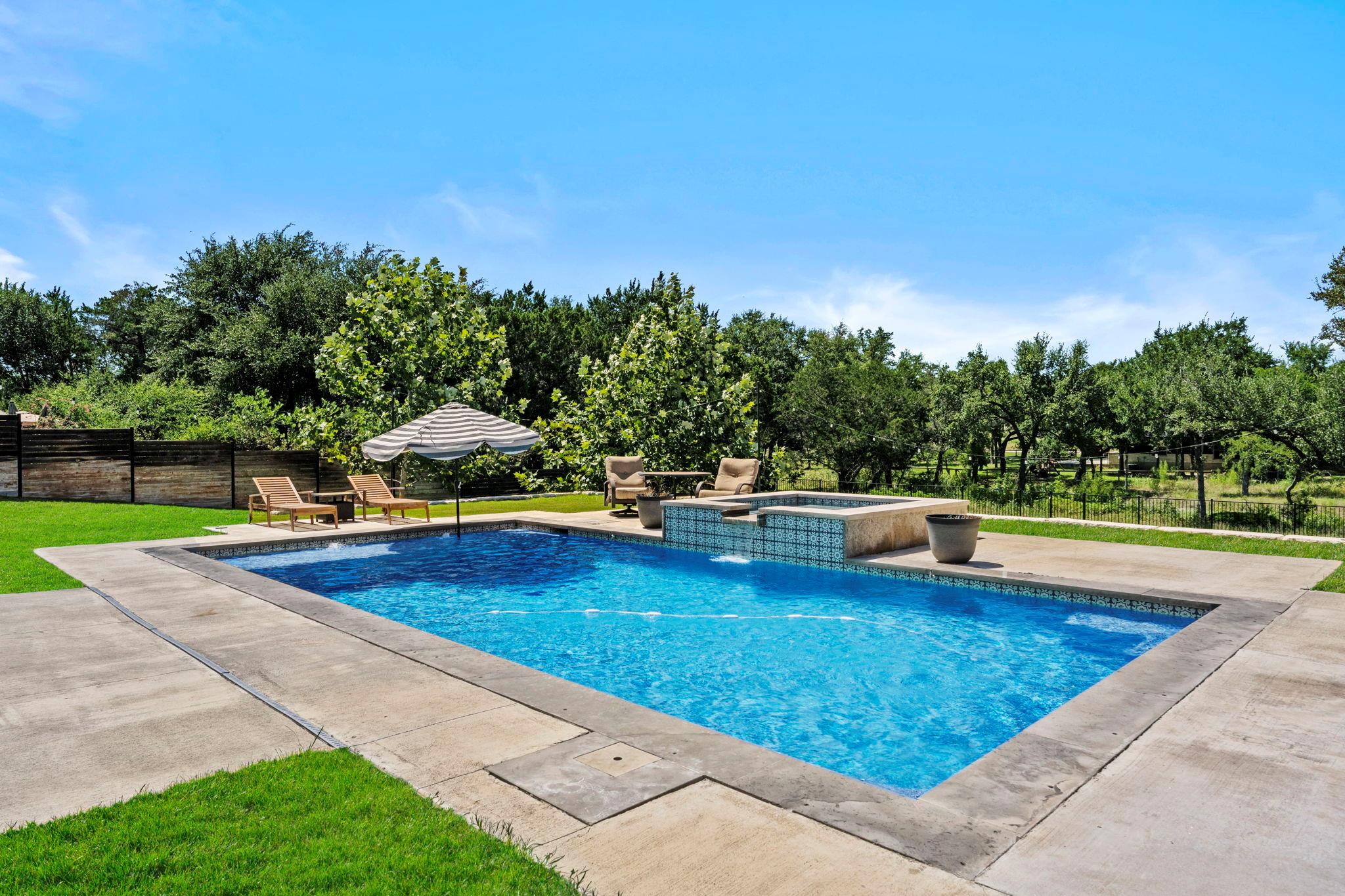105 Taylor Creek WAY