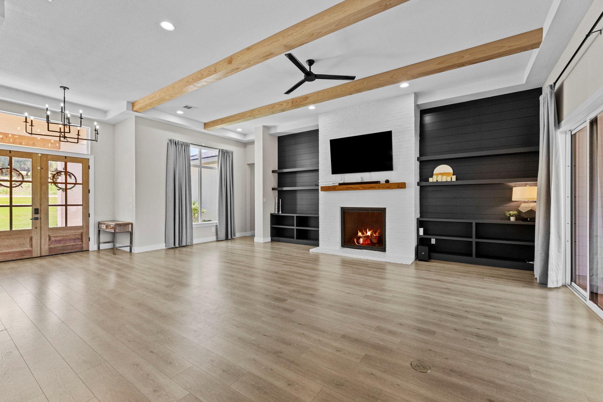 105 Taylor Creek WAY