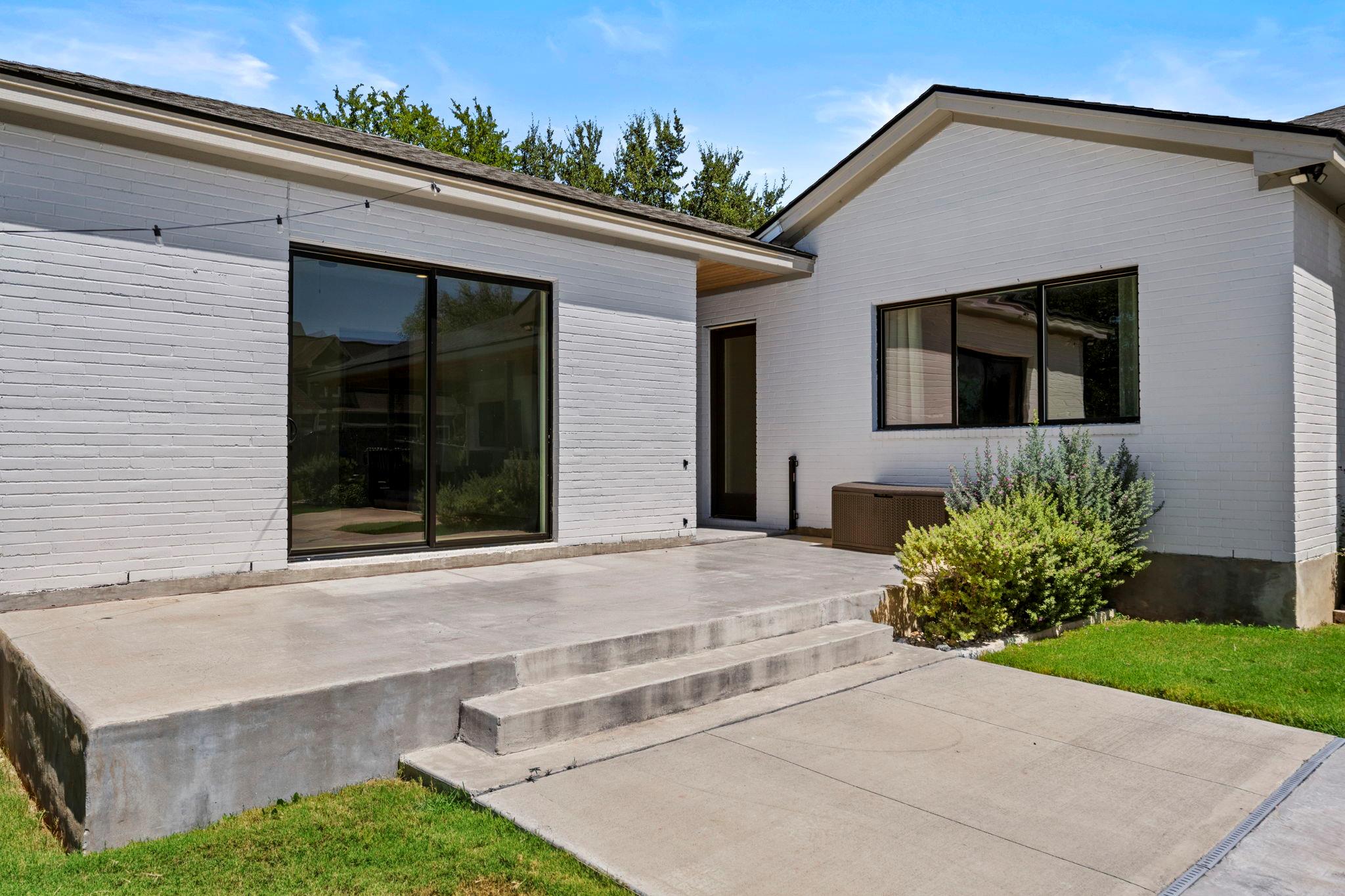 105 Taylor Creek WAY