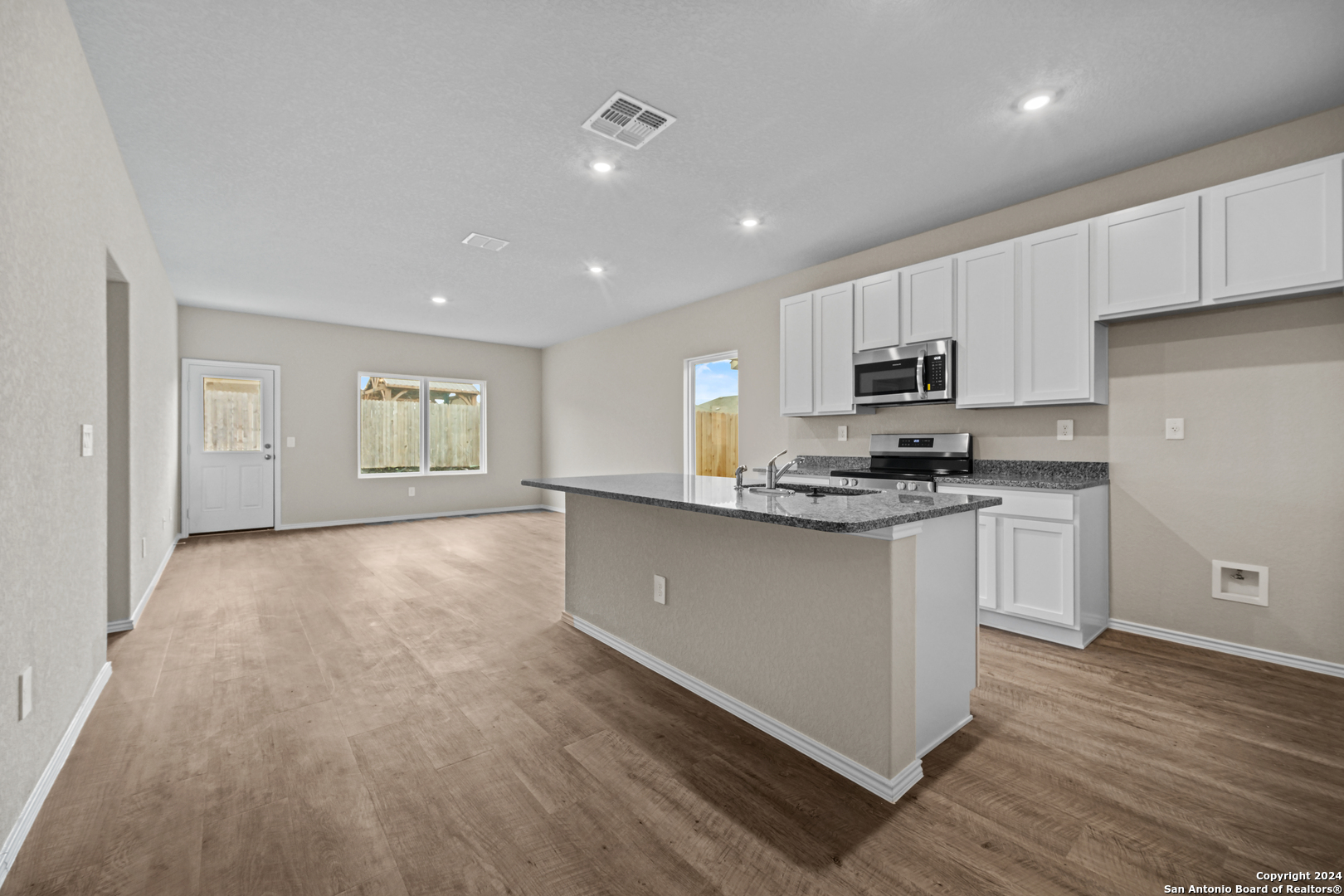 644 Jennifer Way