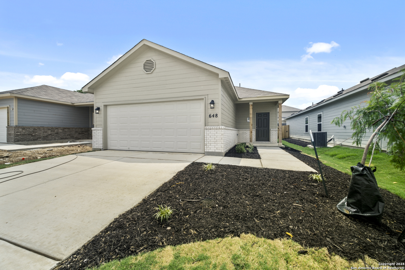 648 Jennifer Way
