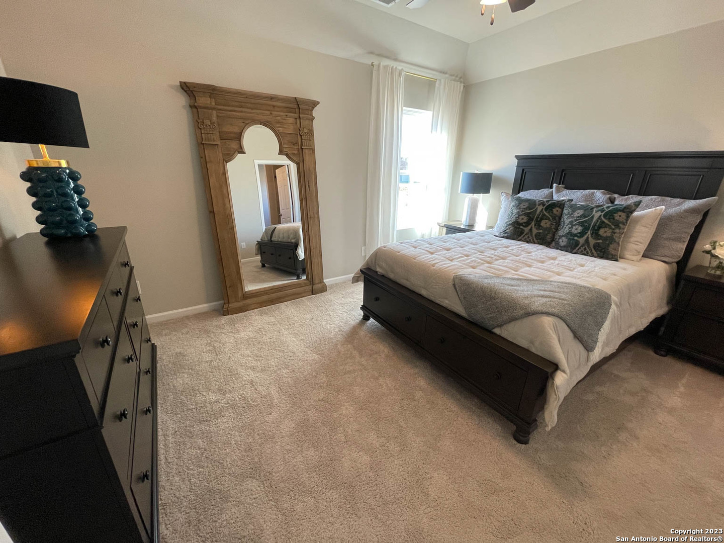 250 Landing Ln