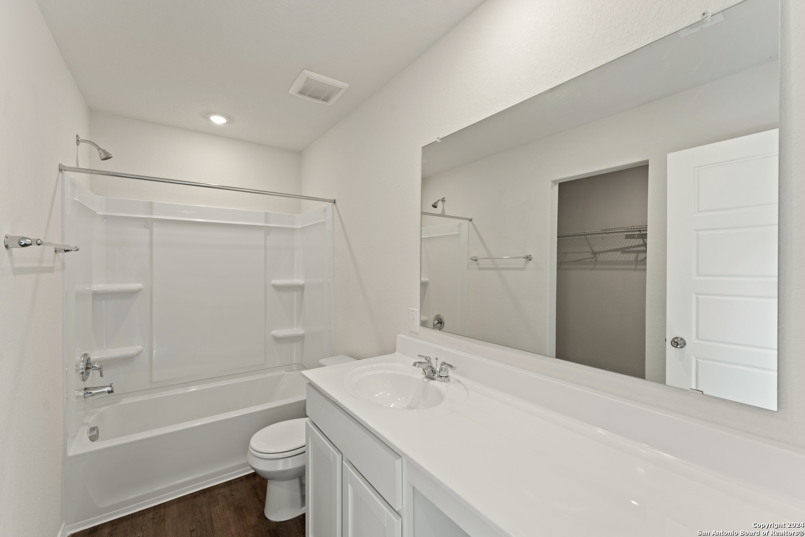 9729 Ebony Place