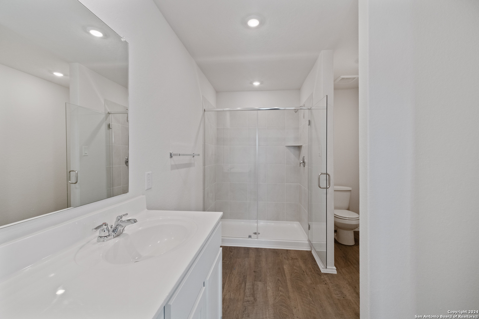 4231 Legend Heights