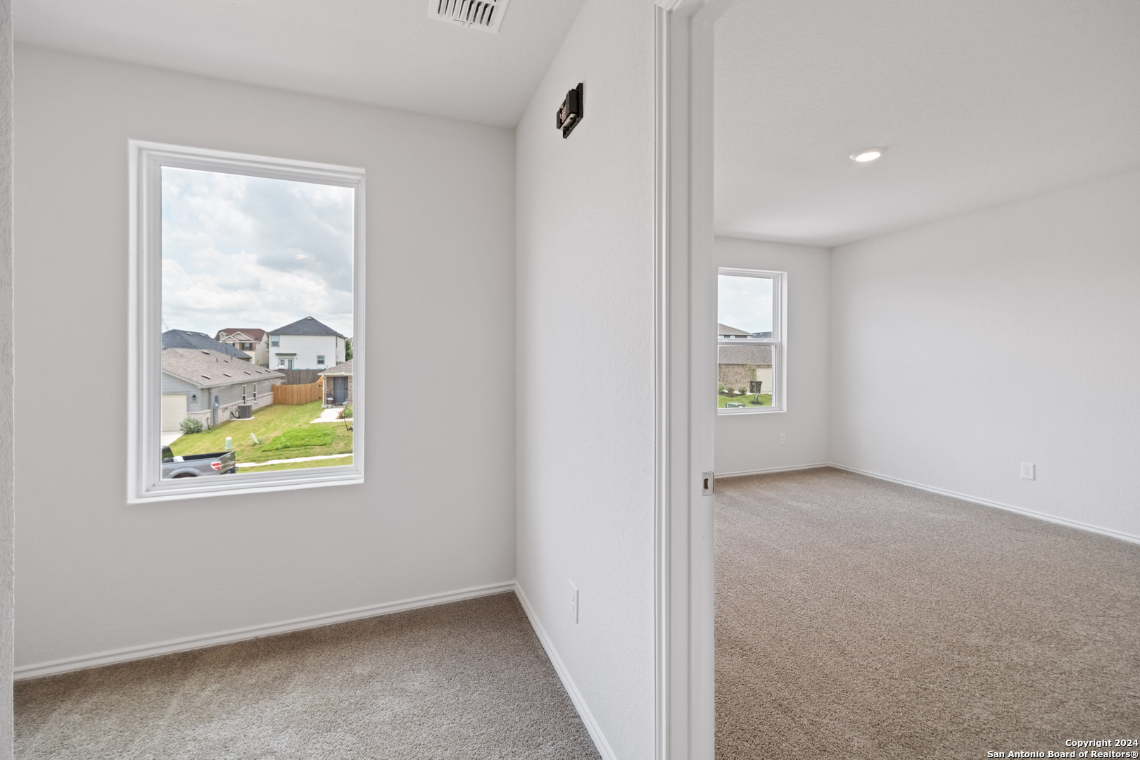 4231 Legend Heights