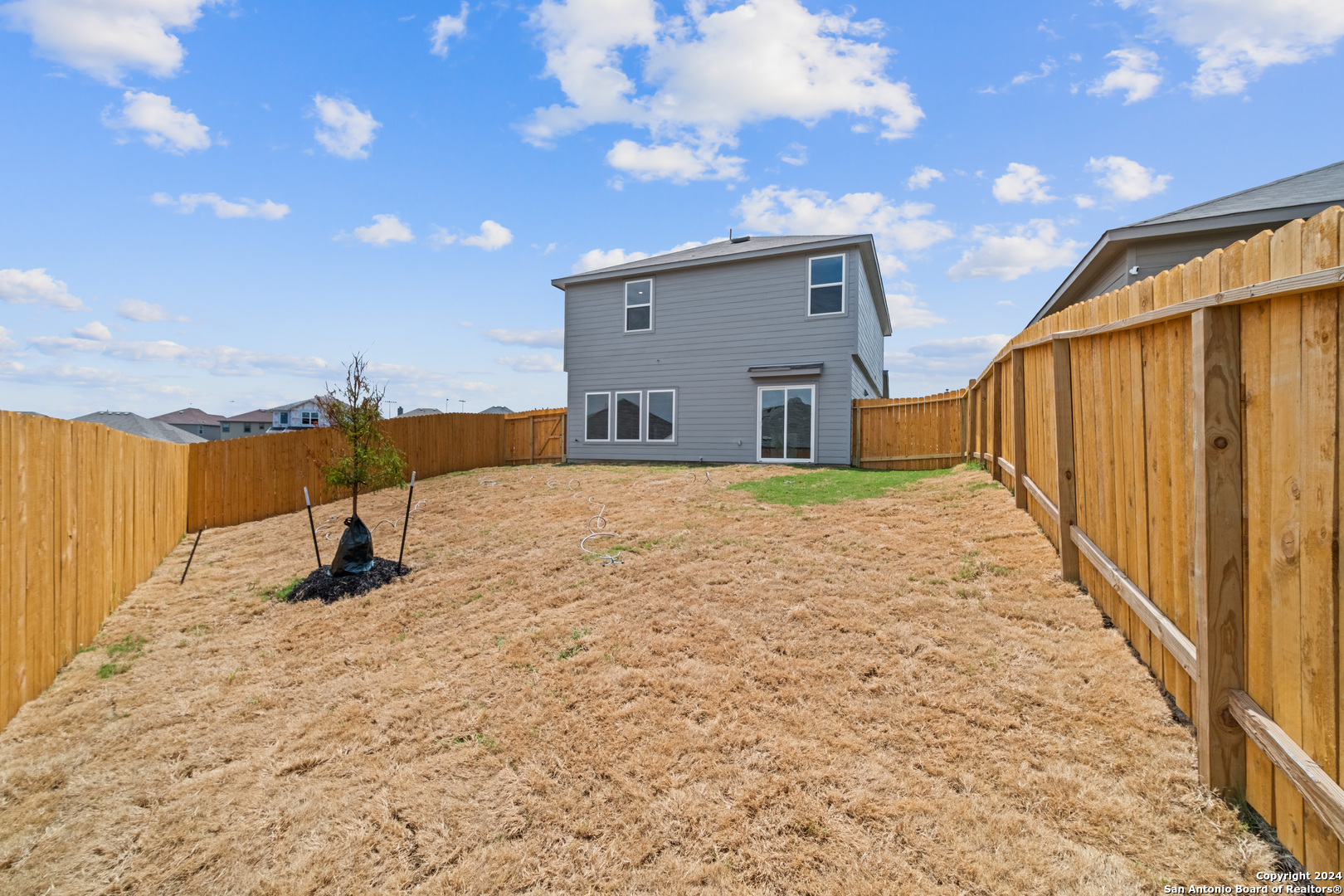 4231 Legend Heights