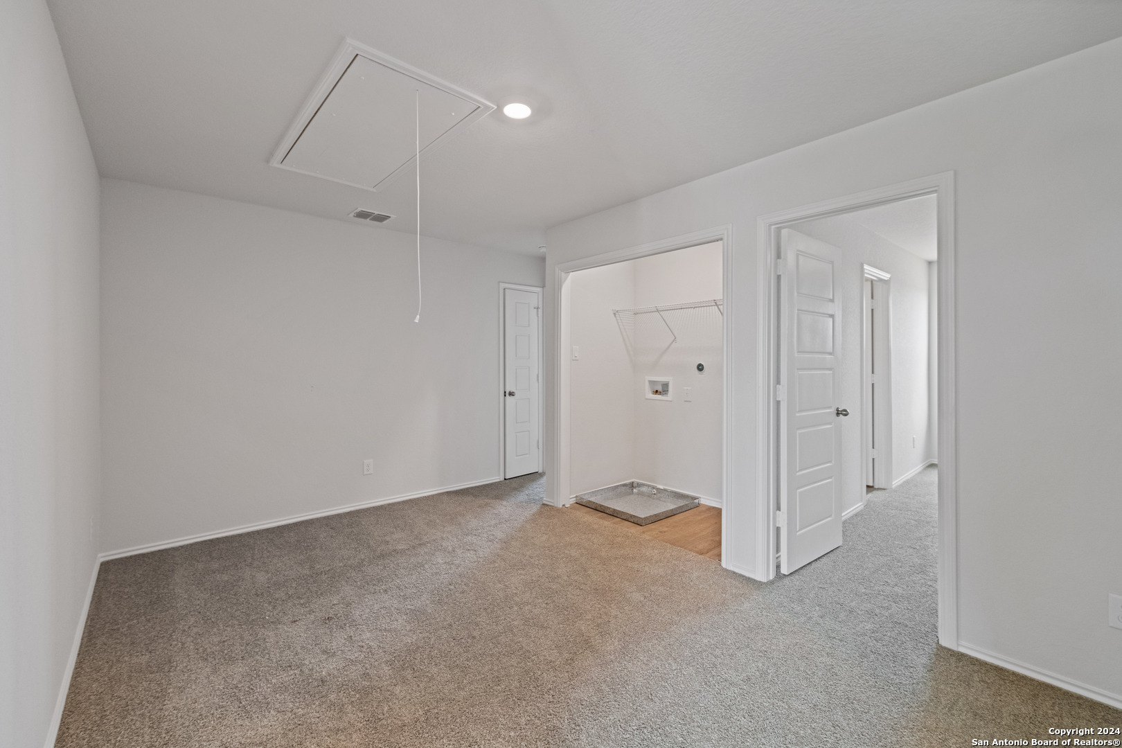 4231 Legend Heights