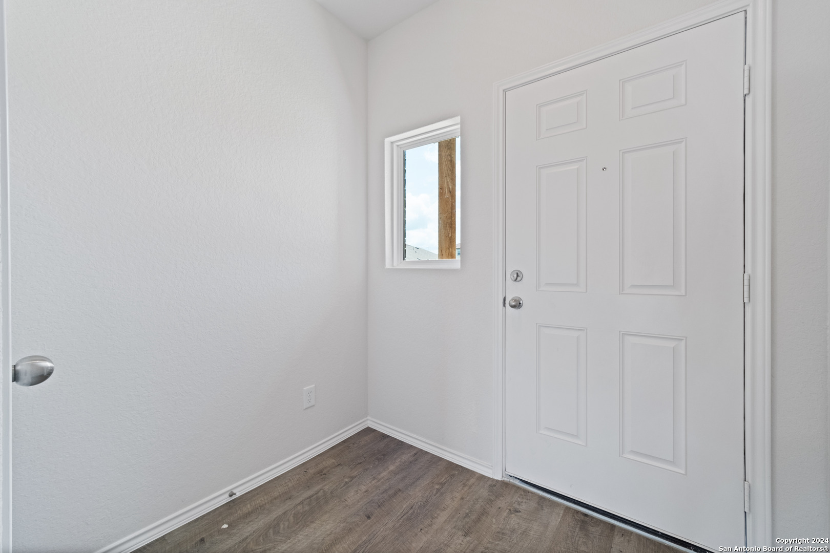 4231 Legend Heights