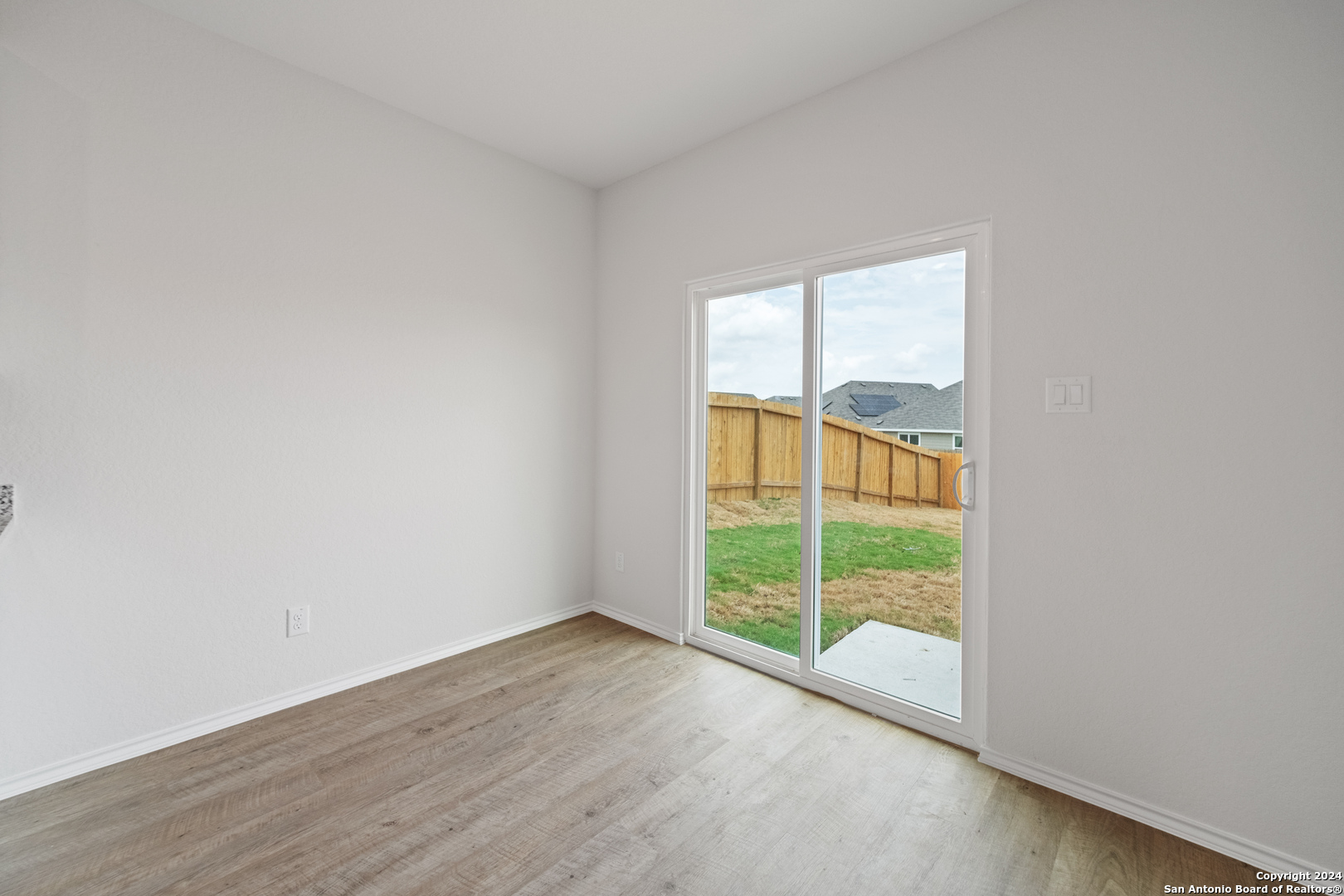 4231 Legend Heights