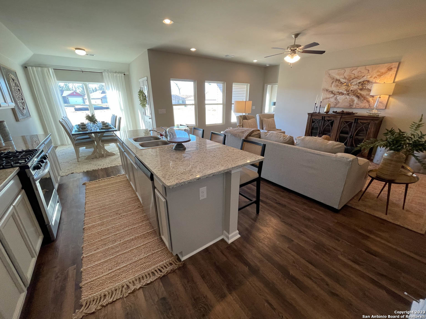 266 Landing Ln