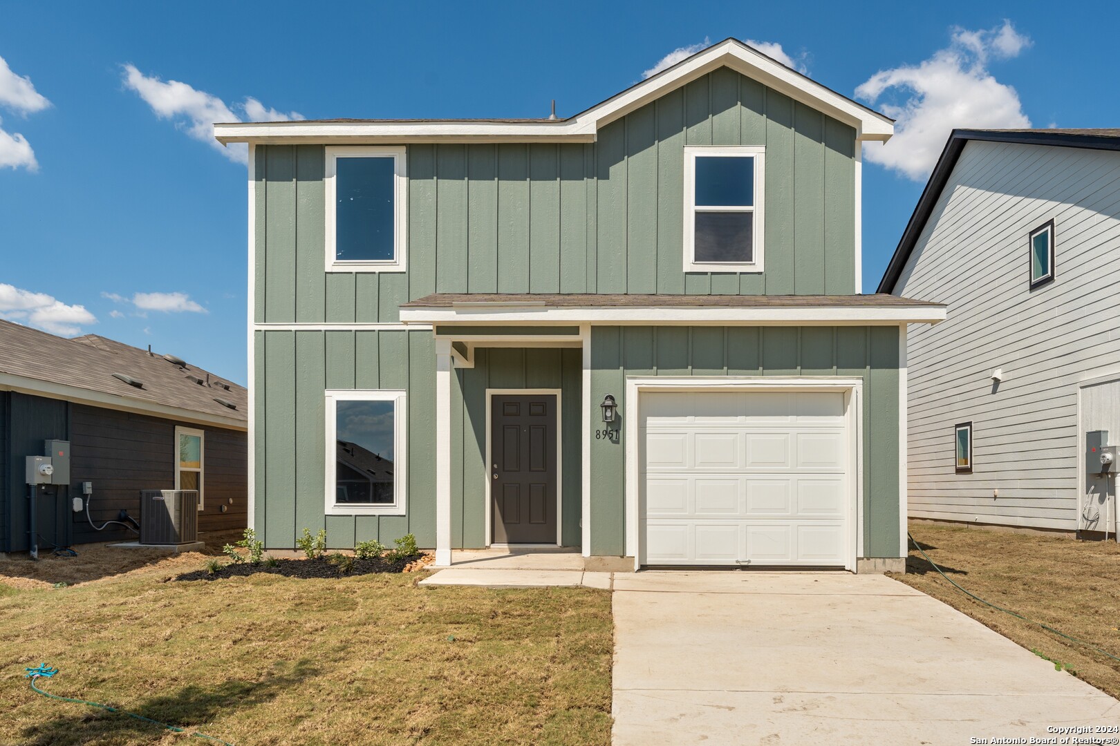 8951 Broad Wing Dr