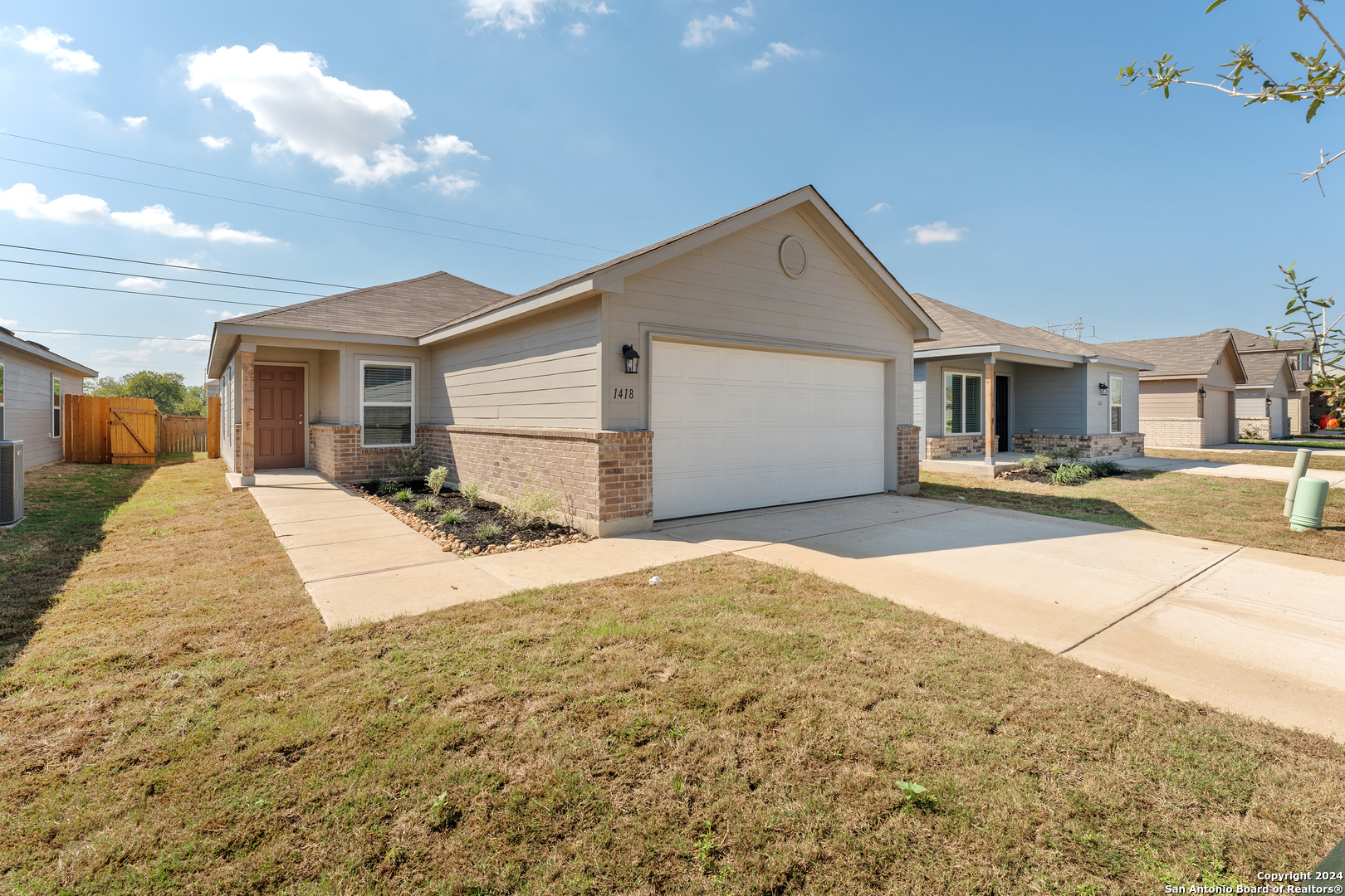 1418 Outrigger Way