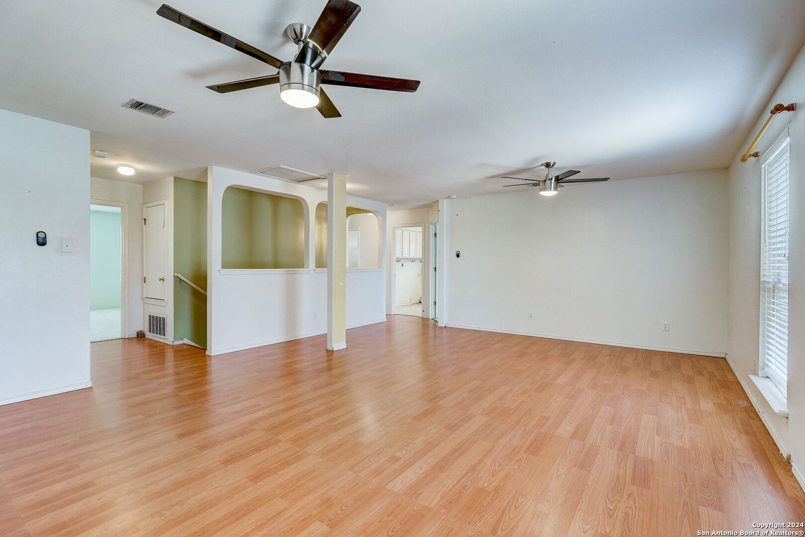 430 Golden Walk