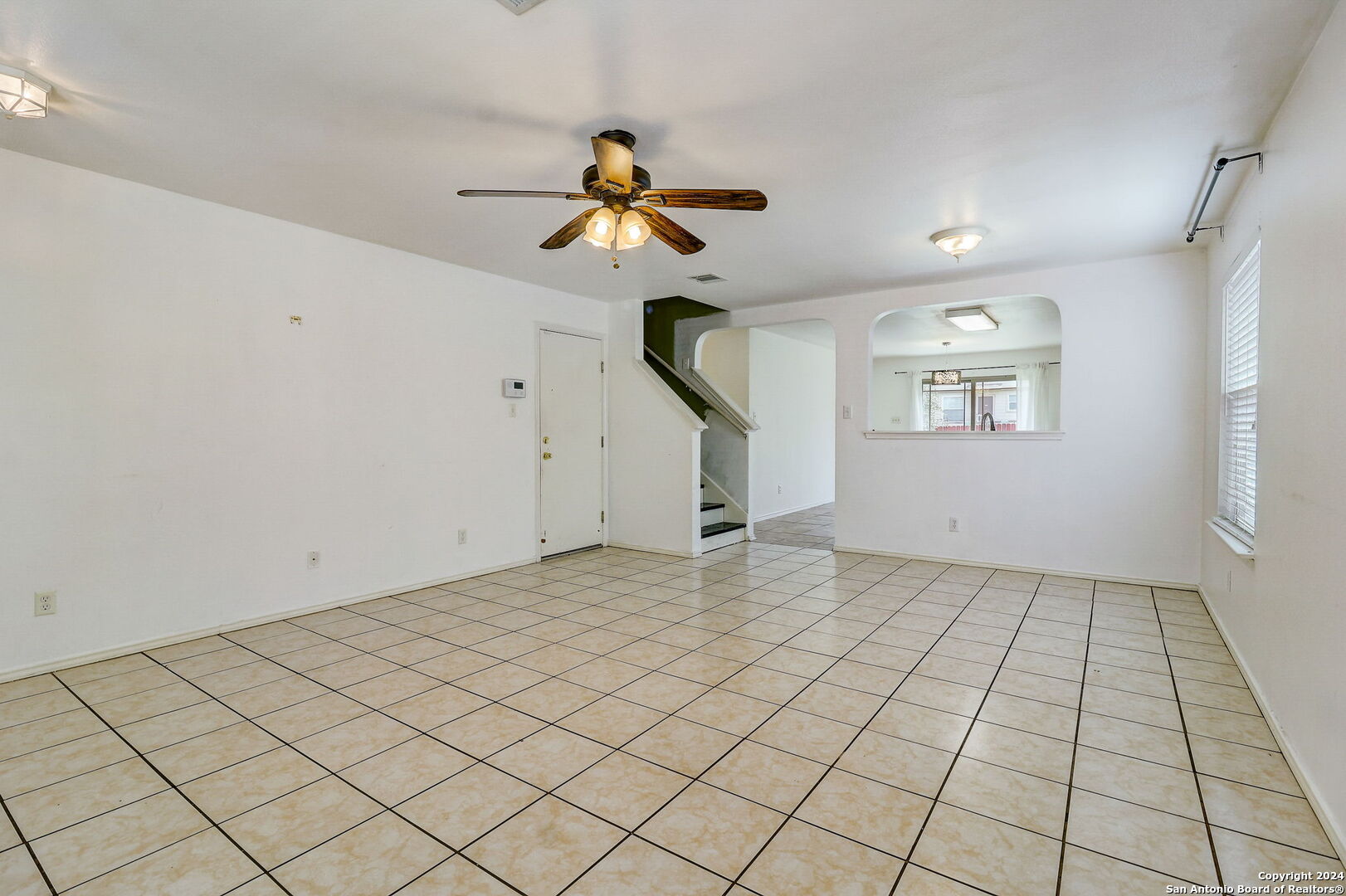 430 Golden Walk