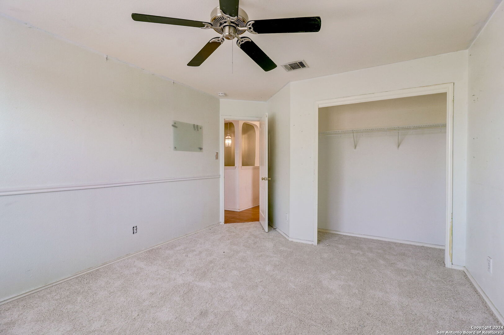 430 Golden Walk