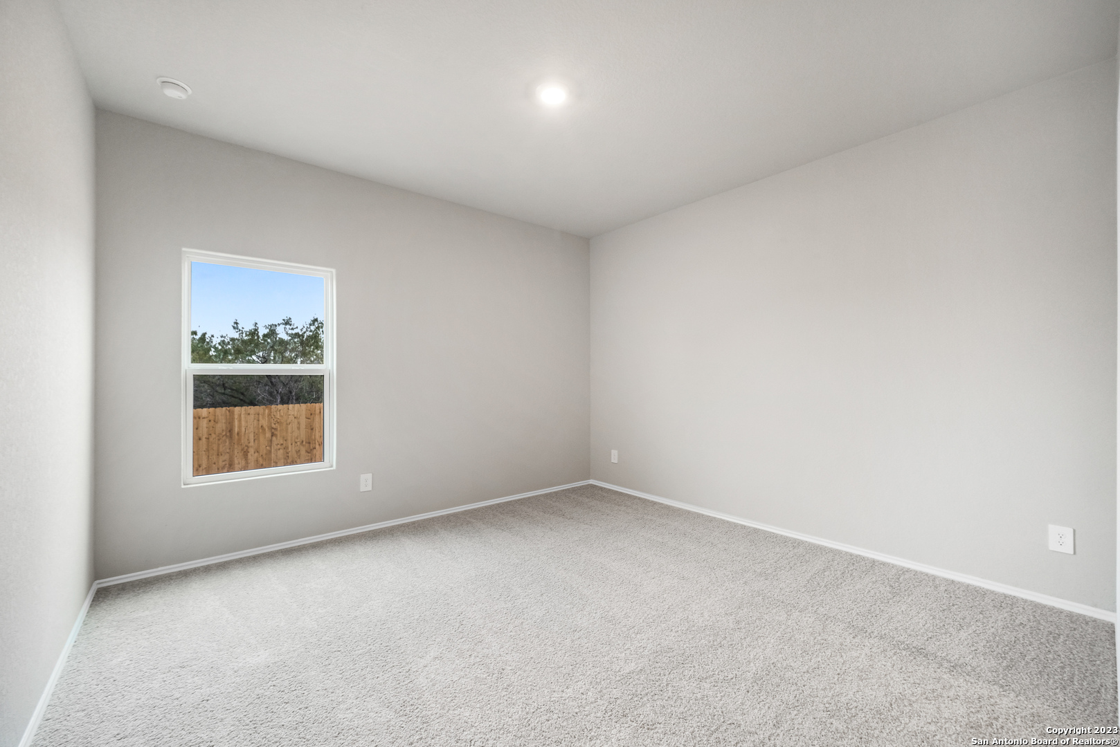 1407 Outrigger Way