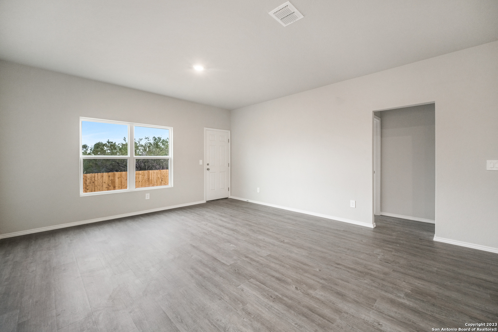 1407 Outrigger Way