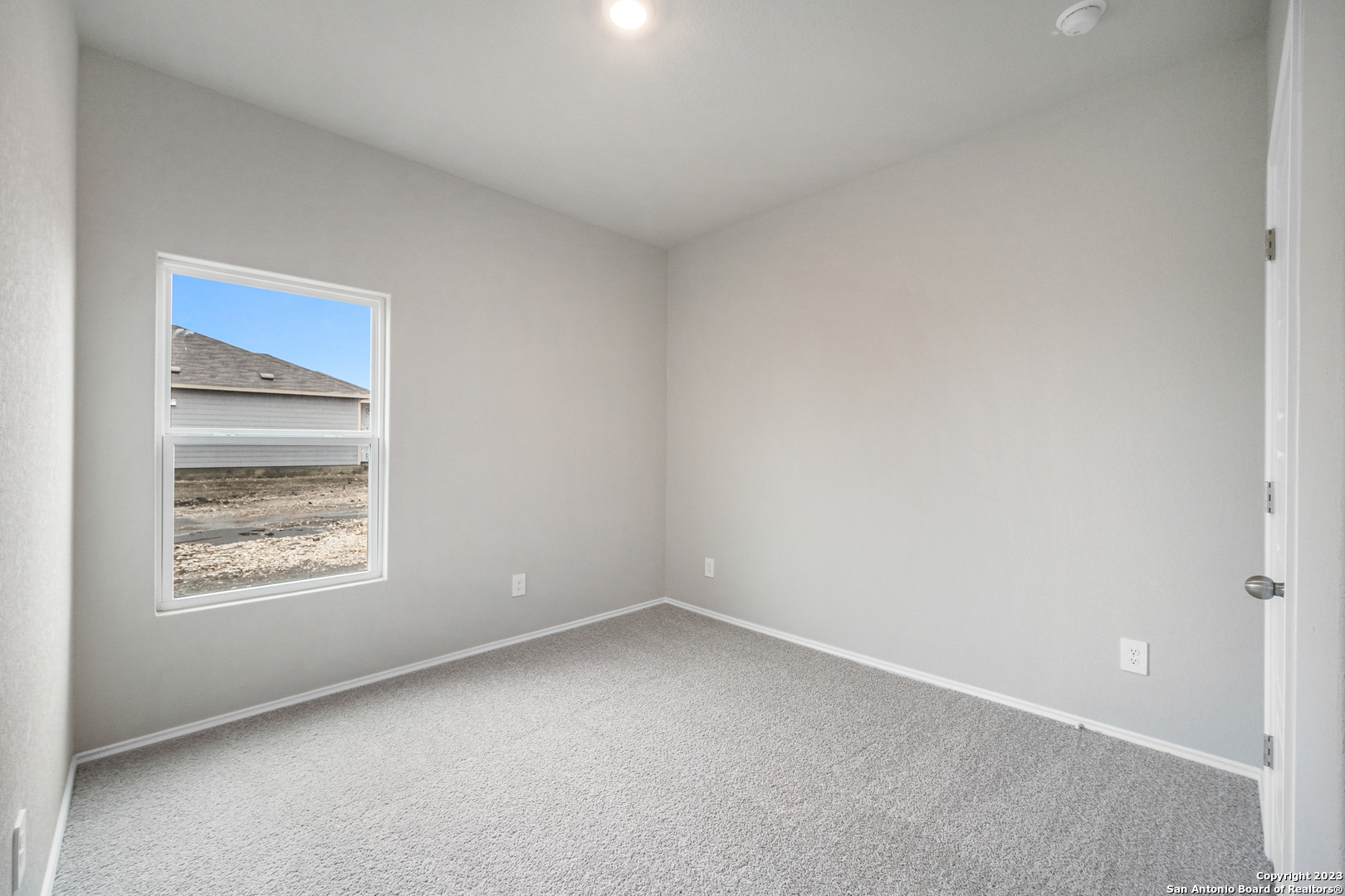 9611 Mainsail Rd
