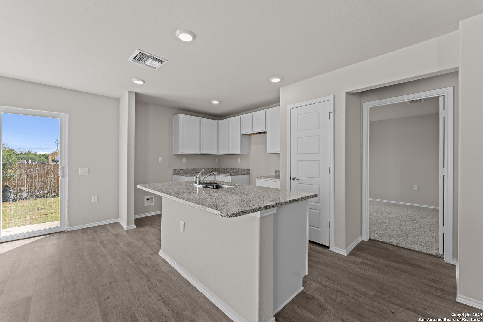 1410 Outrigger Way