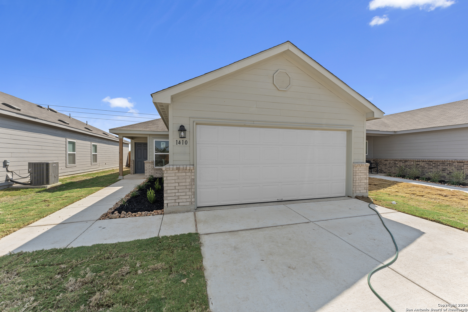 1410 Outrigger Way