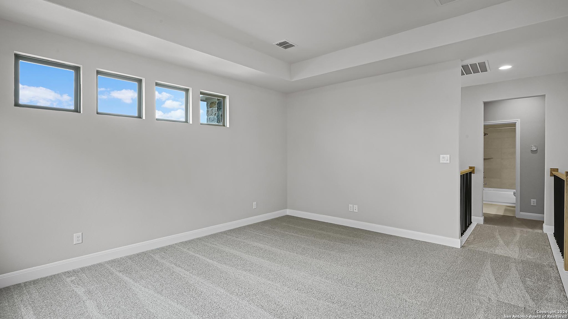 24141 Sidehill Lie