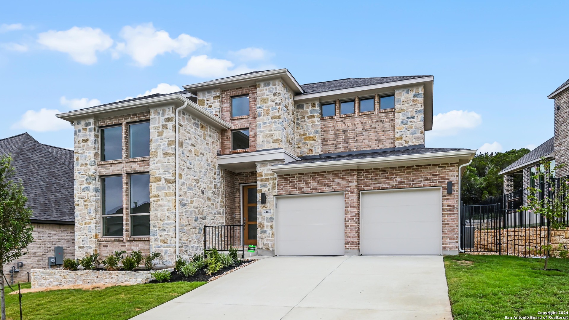 24141 Sidehill Lie