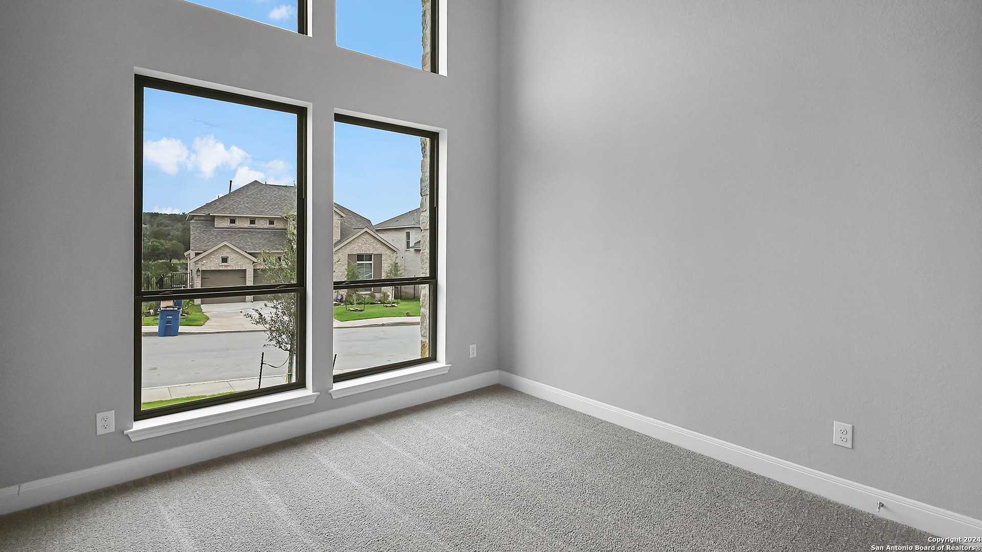 24141 Sidehill Lie