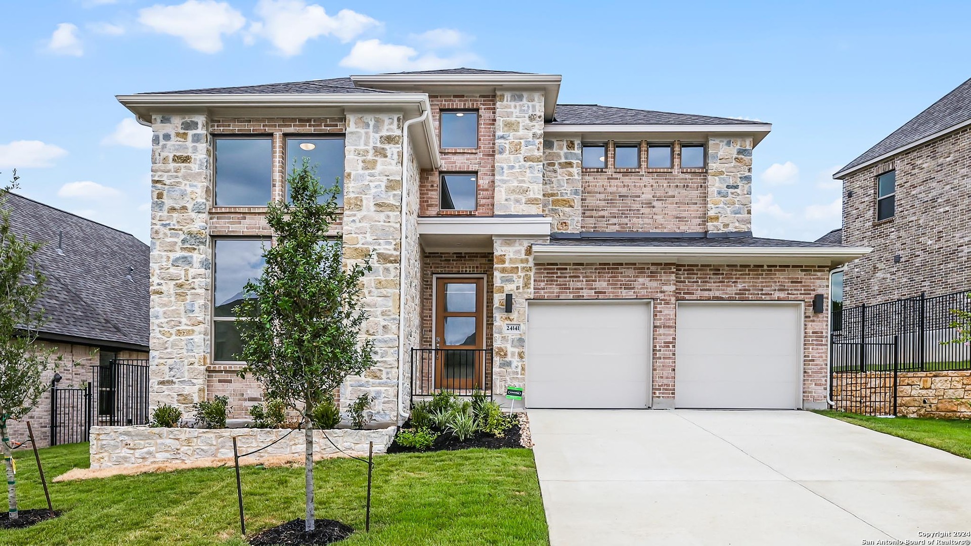 24141 Sidehill Lie