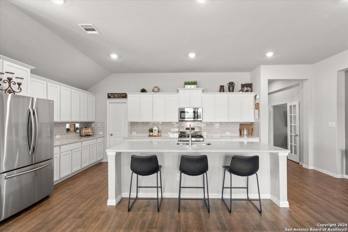 32012 Cast Iron Cove