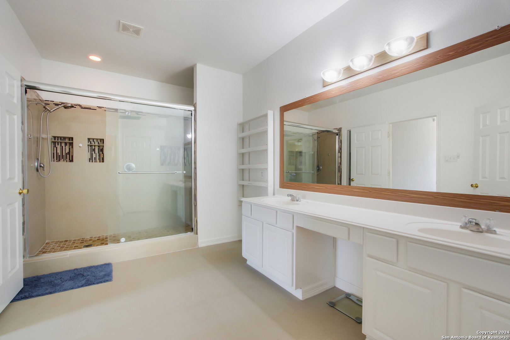 14306 Acorn Ridge Way