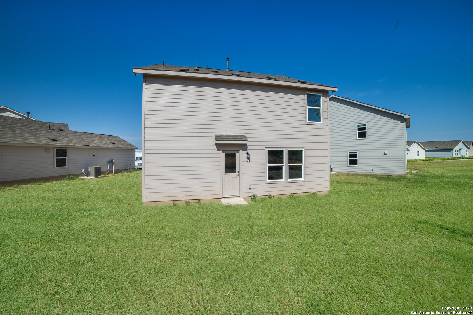 207 Layne Way