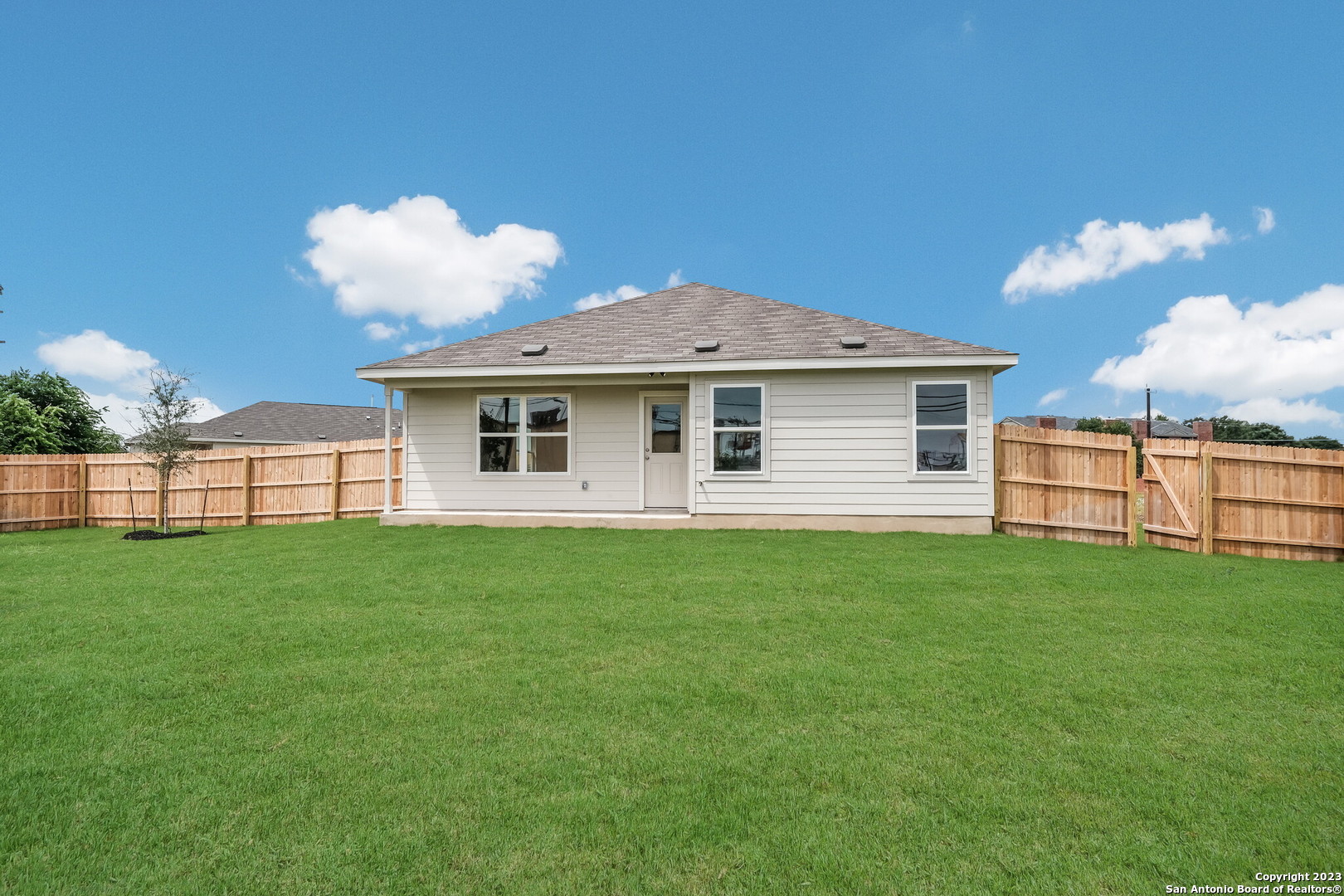 2504 Double Oak Dr