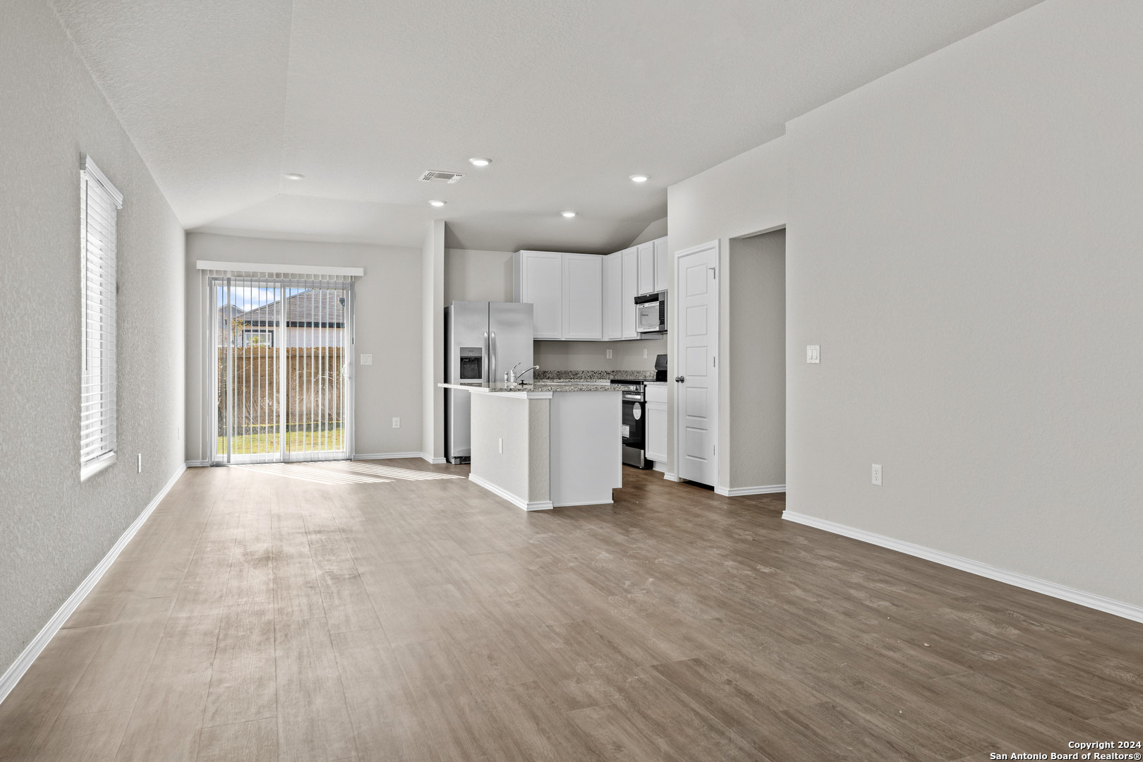 5734 Falcon Point