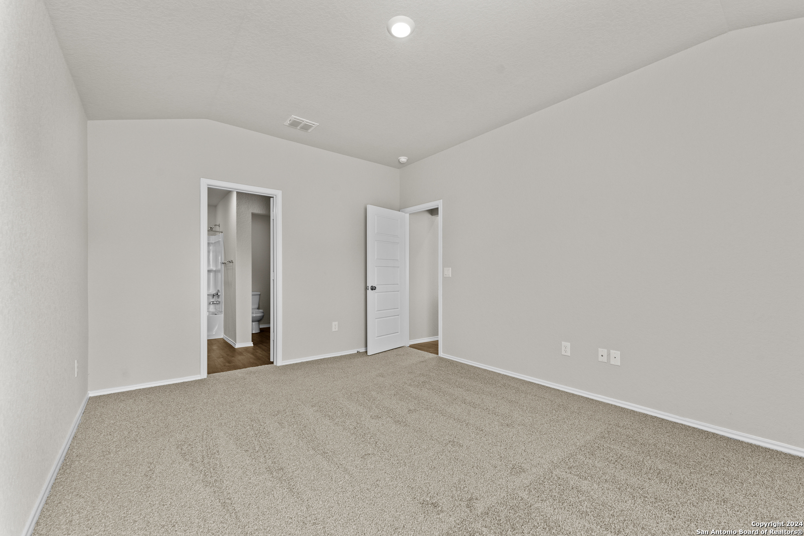 5734 Falcon Point