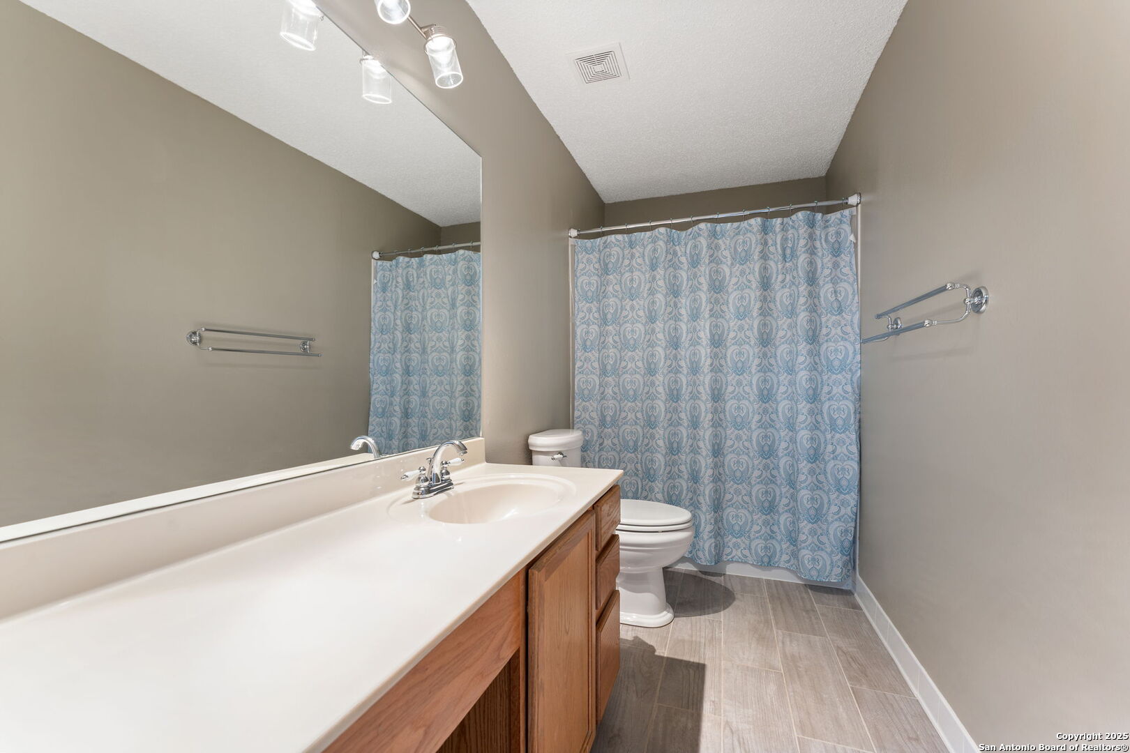 1613 Willow Top Dr