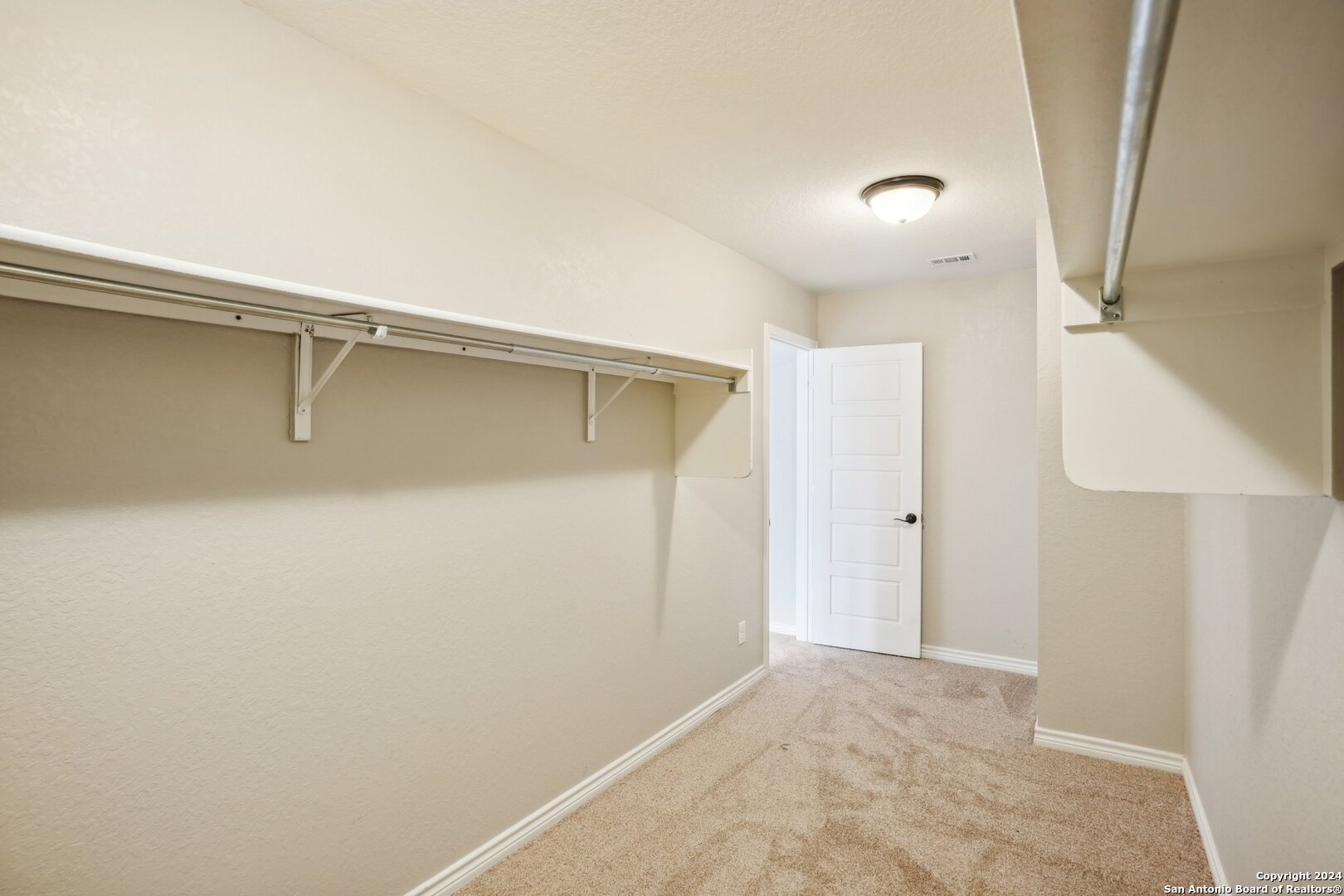 4602 SEBASTIAN OAK